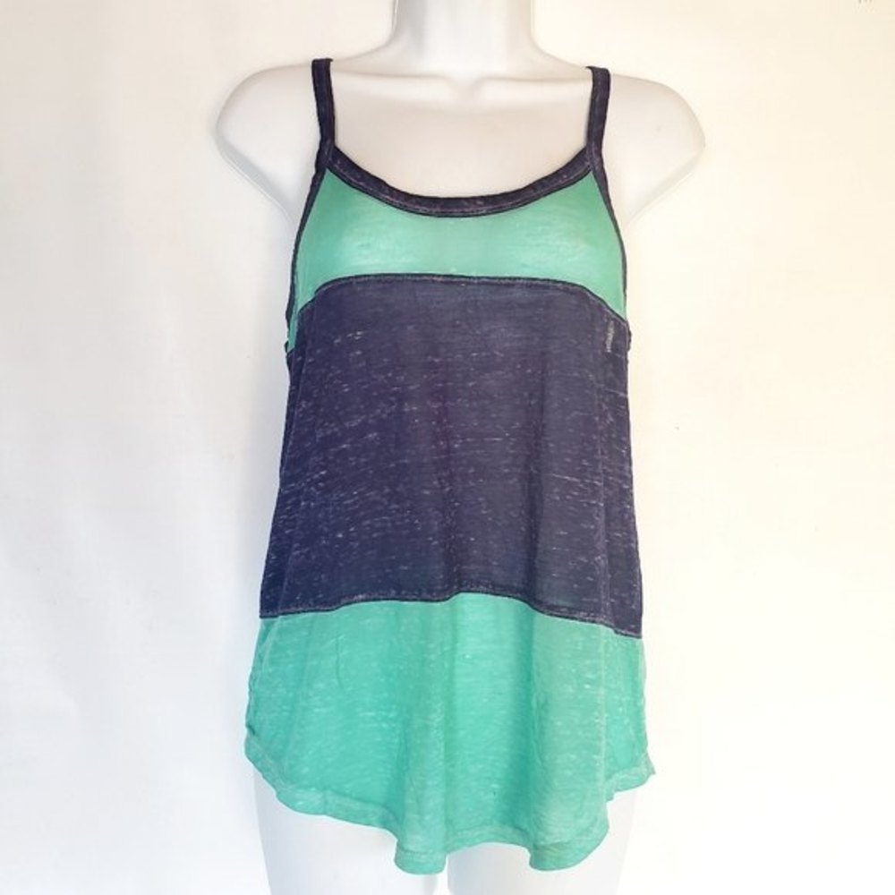 SO color block tank